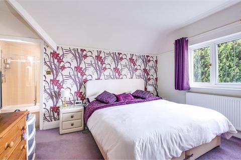15 Featherston Road, Streetly, Sutton Coldfield, B74 3JW
