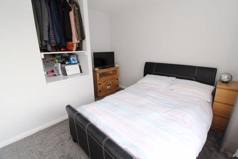 3 Chatsworth Crescent, Walsall, WS4 1QT