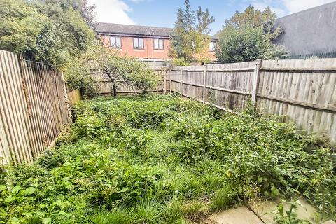 10 Wheatstone Close, Mitcham, CR4 3RN
