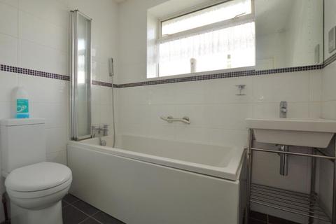 6 Hillview Crescent, Luton, LU2 7AA