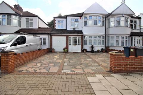 7 Becmead Avenue, Harrow, HA3 8HD