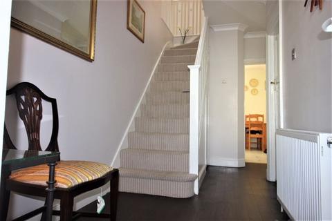 7 Becmead Avenue, Harrow, HA3 8HD