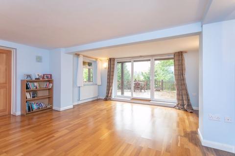 34 Milton Fields, Chalfont St Giles, HP8 4ES