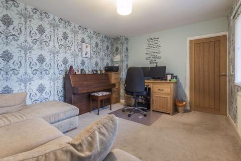 27 Cwrdy Road, Griffithstown, Pontypool, NP4 5AG