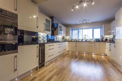 27 Cwrdy Road, Griffithstown, Pontypool, NP4 5AG