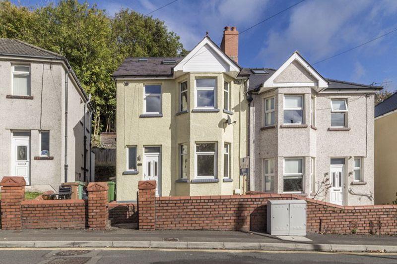 Herbert Avenue, Newport REF00010041 4 bed semidetached house £210,000