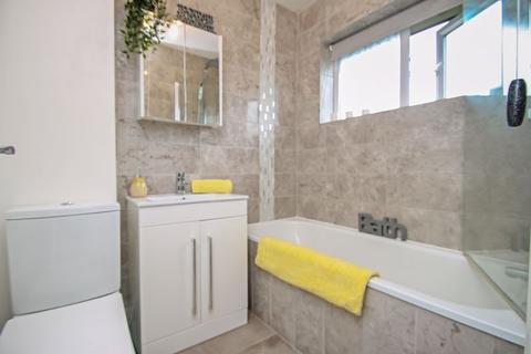 31 Perry Close, Uxbridge, UB8 3HR