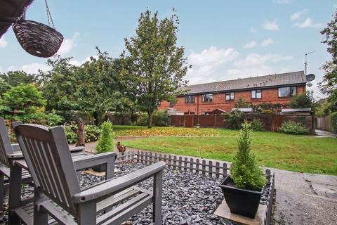 31 Perry Close, Uxbridge, UB8 3HR