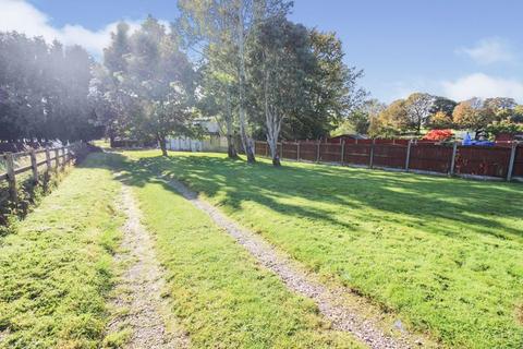 White Oaks The Common, Dilhorne, Stoke-on-trent, ST10 2PA