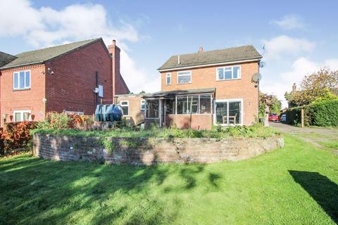 White Oaks The Common, Dilhorne, Stoke-on-trent, ST10 2PA