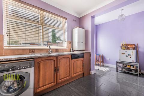 118 Richmond Road, Ilford, IG1 1JX