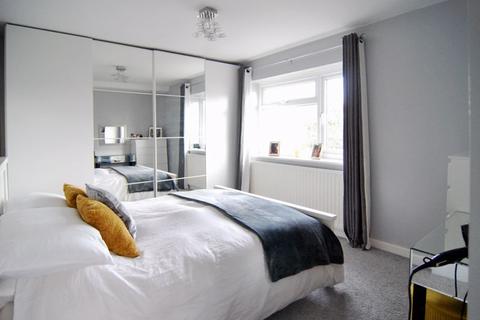 23 Sandyleaze, Gloucester, GL2 0PY