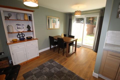 15 Bryn Coch, Wrexham, LL11 3DN