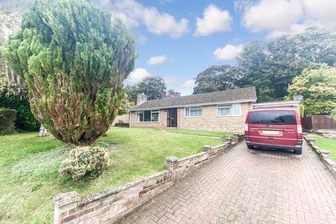 2 Green Lane Close, Ford, Salisbury, SP4 6DQ