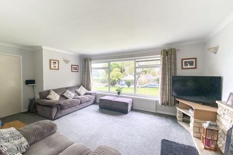 2 Green Lane Close, Ford, Salisbury, SP4 6DQ