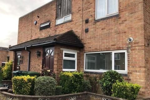 15 Falcon Drive, Stanwell, Staines-upon-thames, TW19 7EU