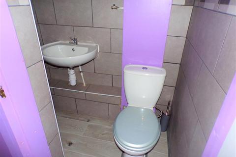 16 Queen Street, Rhyl, LL18 1RY