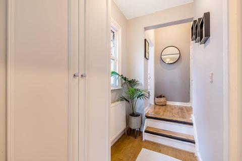 Flat B, 79 Thurlestone Road, London, SE27 0PE