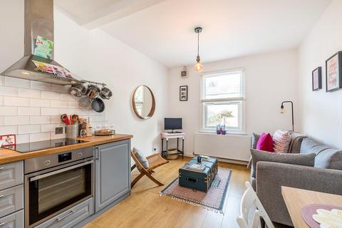 Flat B, 79 Thurlestone Road, London, SE27 0PE