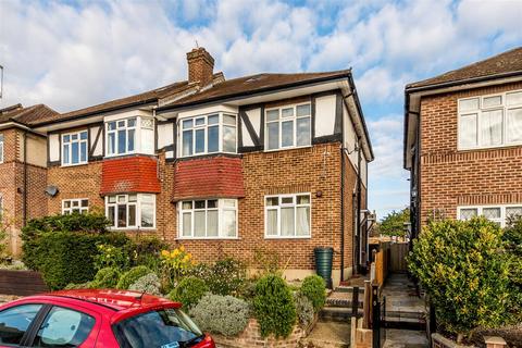 12 Abbots Park, London, SW2 3QD