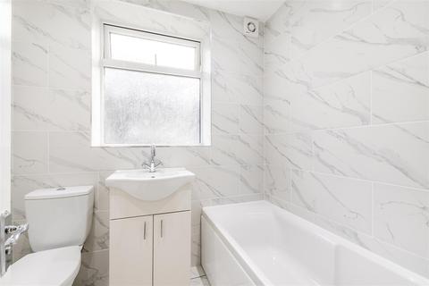 12 Abbots Park, London, SW2 3QD