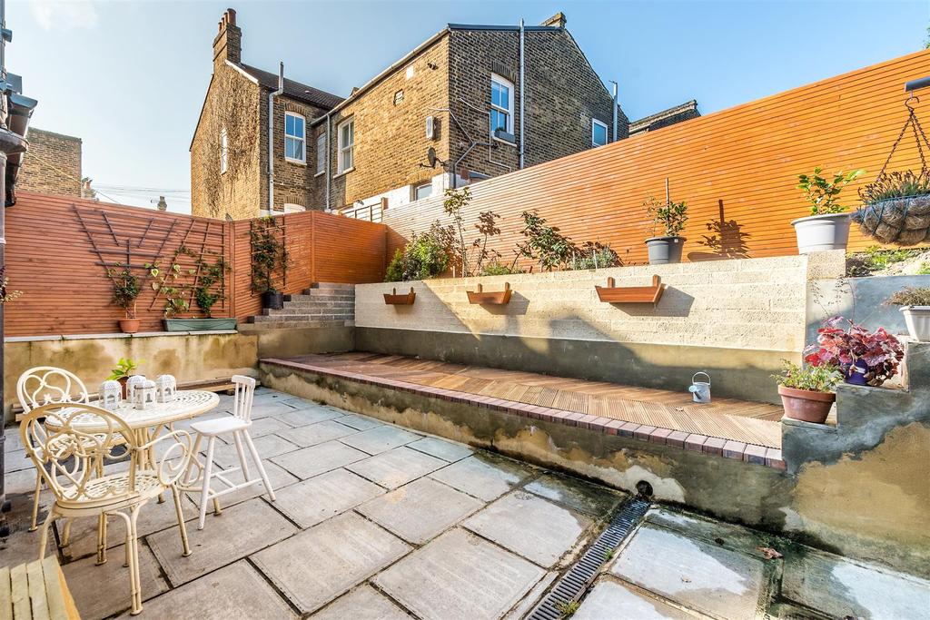 59a St Gothard Road-9.JPG