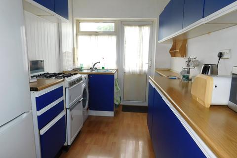 98 Costons Lane, Greenford, UB6 8RP