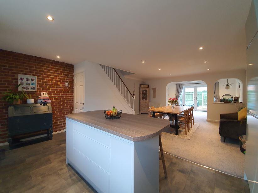 5 Blyth Close kitchen5.JPG