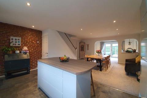 5 Blyth Close, Ipswich, IP2 9SE