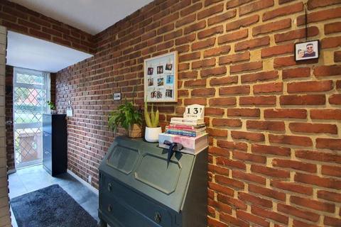 5 Blyth Close, Ipswich, IP2 9SE