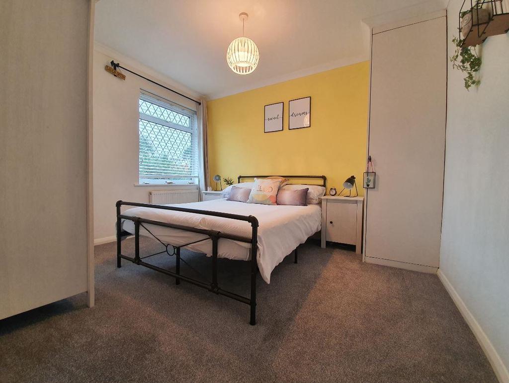 5 Blyth Close 2nd bedroom3.JPG