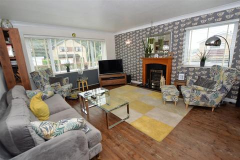 3 Birch Grove, Batley, WF17 0RQ