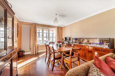 9 Byron Close, Bletchley, Milton Keynes, MK3 5BD