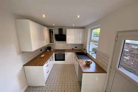 25 Stanhope Road, Northampton, NN2 6JU