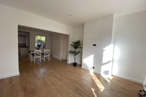 25 Stanhope Road, Northampton, NN2 6JU