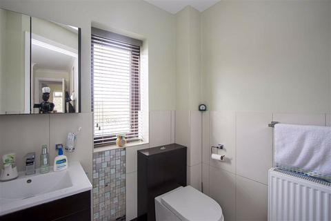1 Bowen Close, Browns Wood, Milton Keynes, MK7 8DR