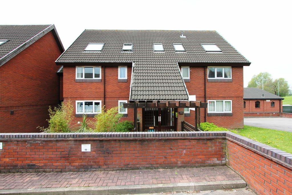 Clifton Court, Hinckley 1 bed flat £60,000