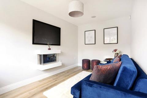 81 Lower Park Road, Loughton, IG10 4NE