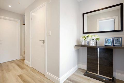 81 Lower Park Road, Loughton, IG10 4NE