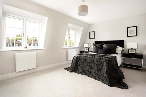 81 Lower Park Road, Loughton, IG10 4NE