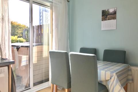 58 Angora Drive, Salford, M3 6AR