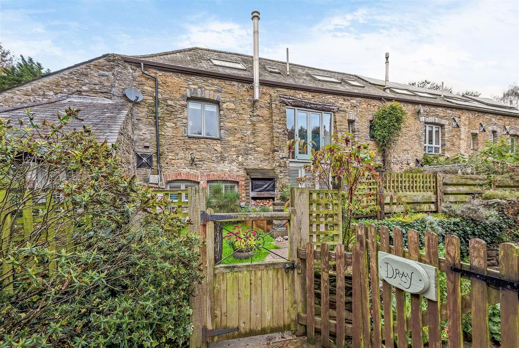 Fallapit Barns, East Allington, Totnes 5 bed semidetached house £625,000