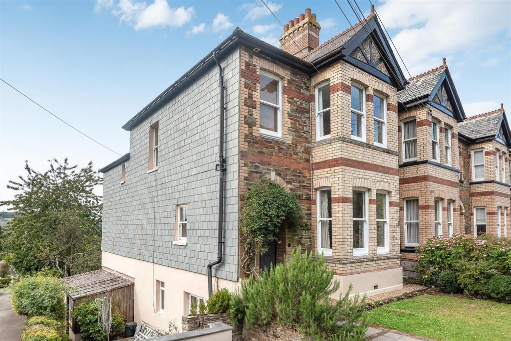 Whitchurch Road, Tavistock 5 bed semidetached house £465,000