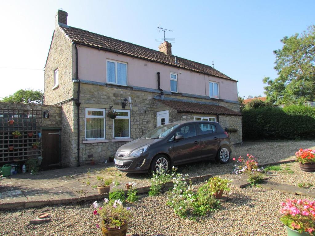 Dale View, ThorntonLeDale. YO18 7LJ 2 bed detached house £245,000