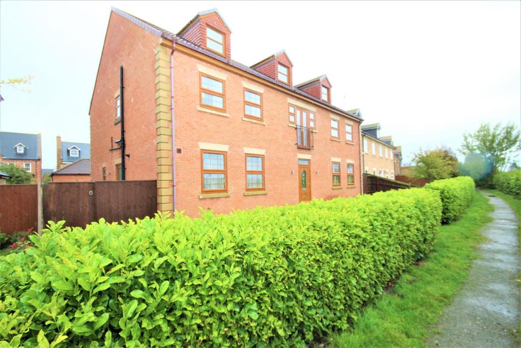 Portchester Close, Ingleby Barwick, StocktonOnTees 5 bed detached