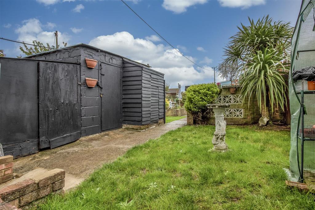 Rear Garden 1.jpg
