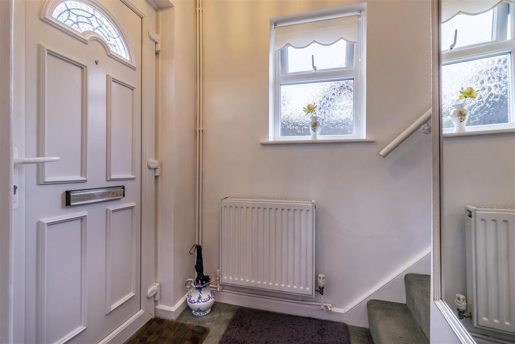Hallway 1.jpg