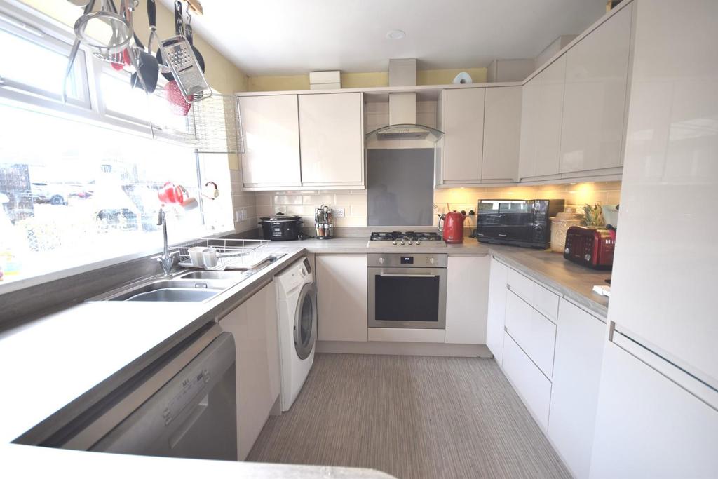 Re-fitted Kitchen/diner