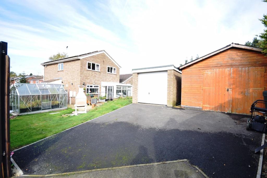 Large Workshop &amp; Garage