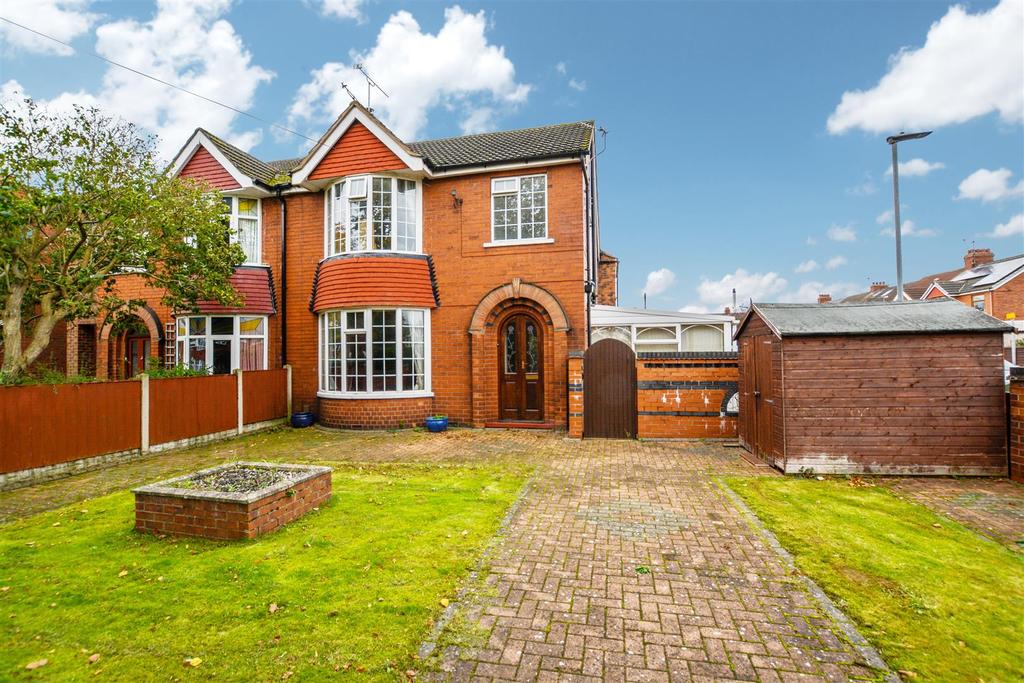 Exeter Road, Scunthorpe 3 bed semidetached house £185,000